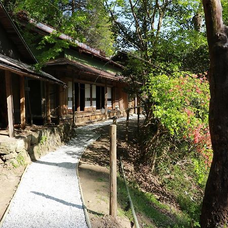 Gasthaus 古民家 大峰 Akiruno Exterior foto